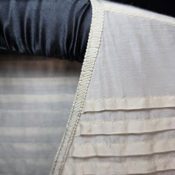 Hazel Silk Cotton Floral Embroidered Top L - Picture 5 of 10